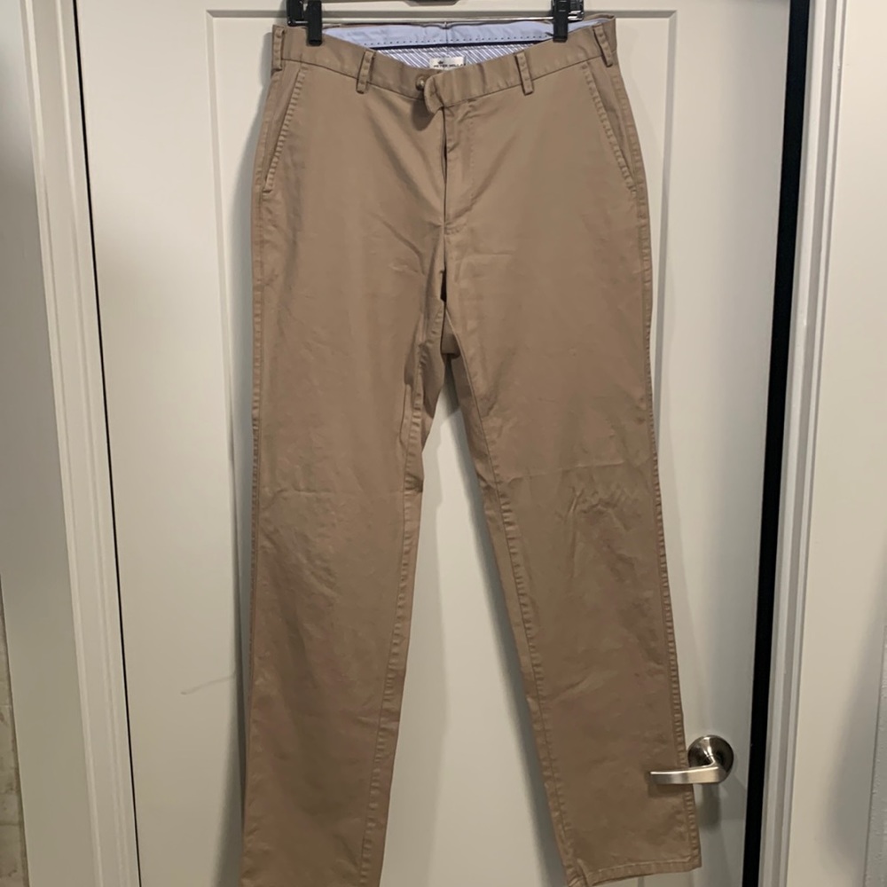 Peter Millar khaki pants. Size 33. Perfect condition.
